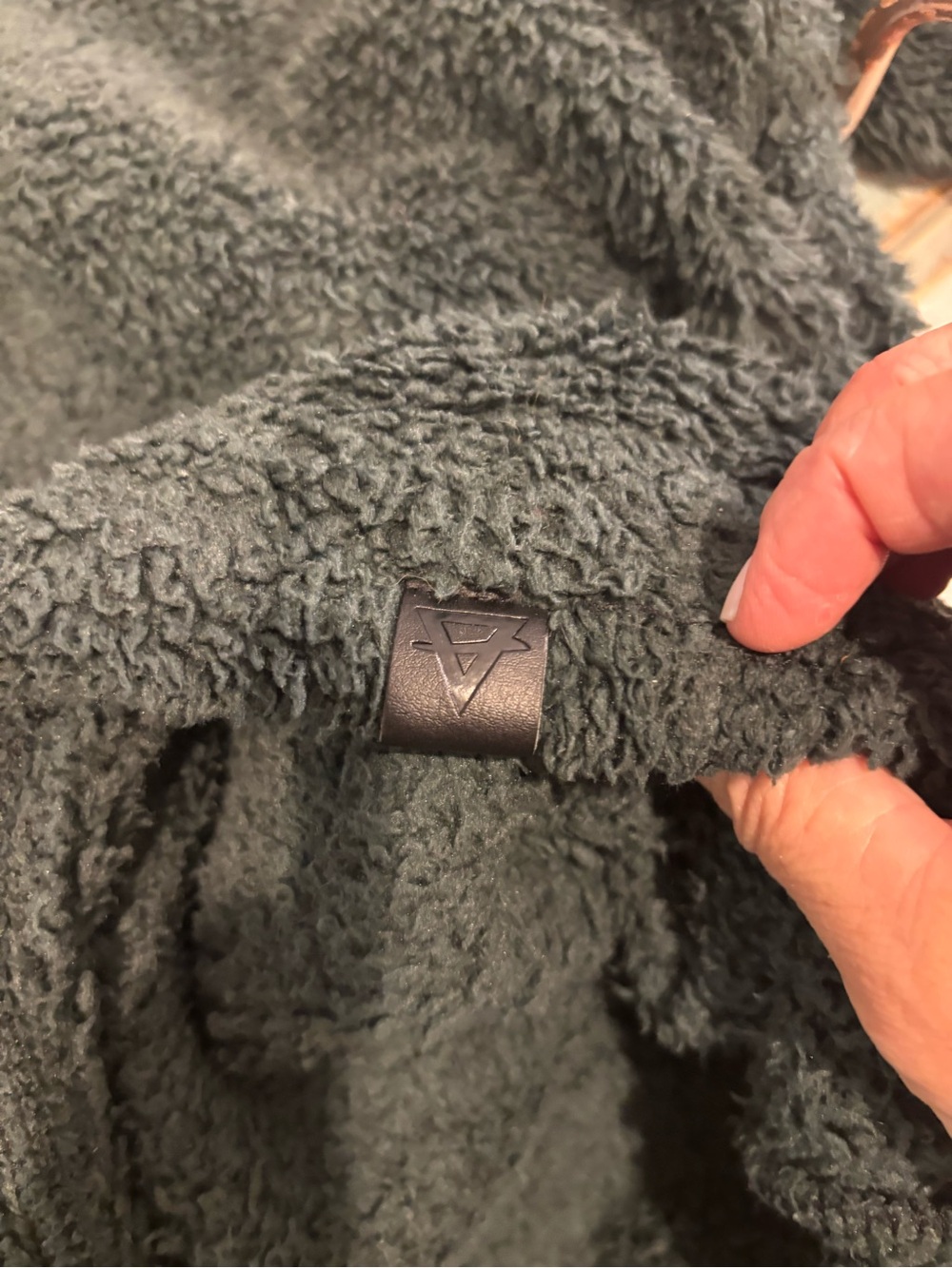 Cozy Forest Green Sherpa Button-Up Hoodie - Picture 6 of 7